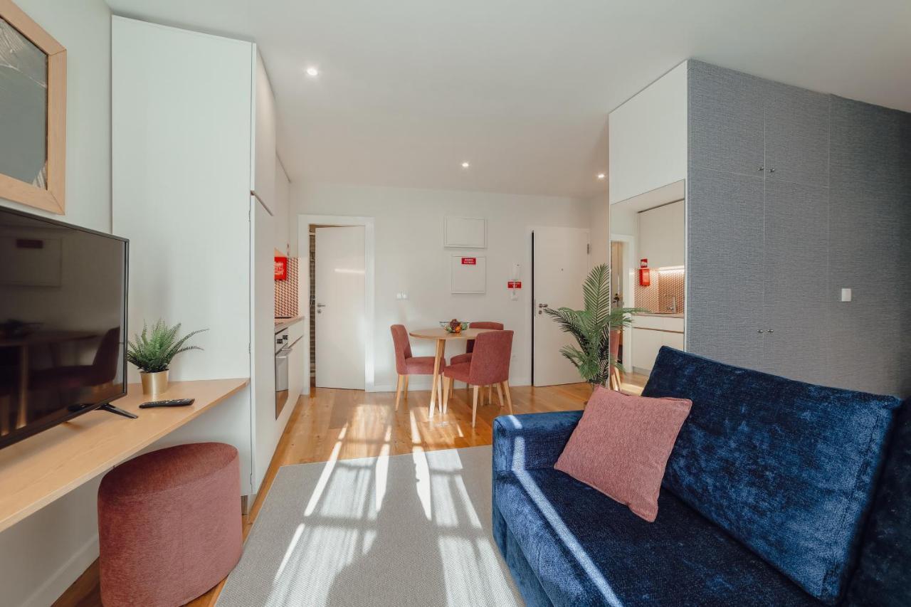 River Eyes At Porto Apartments Ngoại thất bức ảnh
